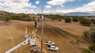 Brigadas de ETED trabajarán en línea Km. 15 de Azua - Cruce de Ocoa, este viernes.